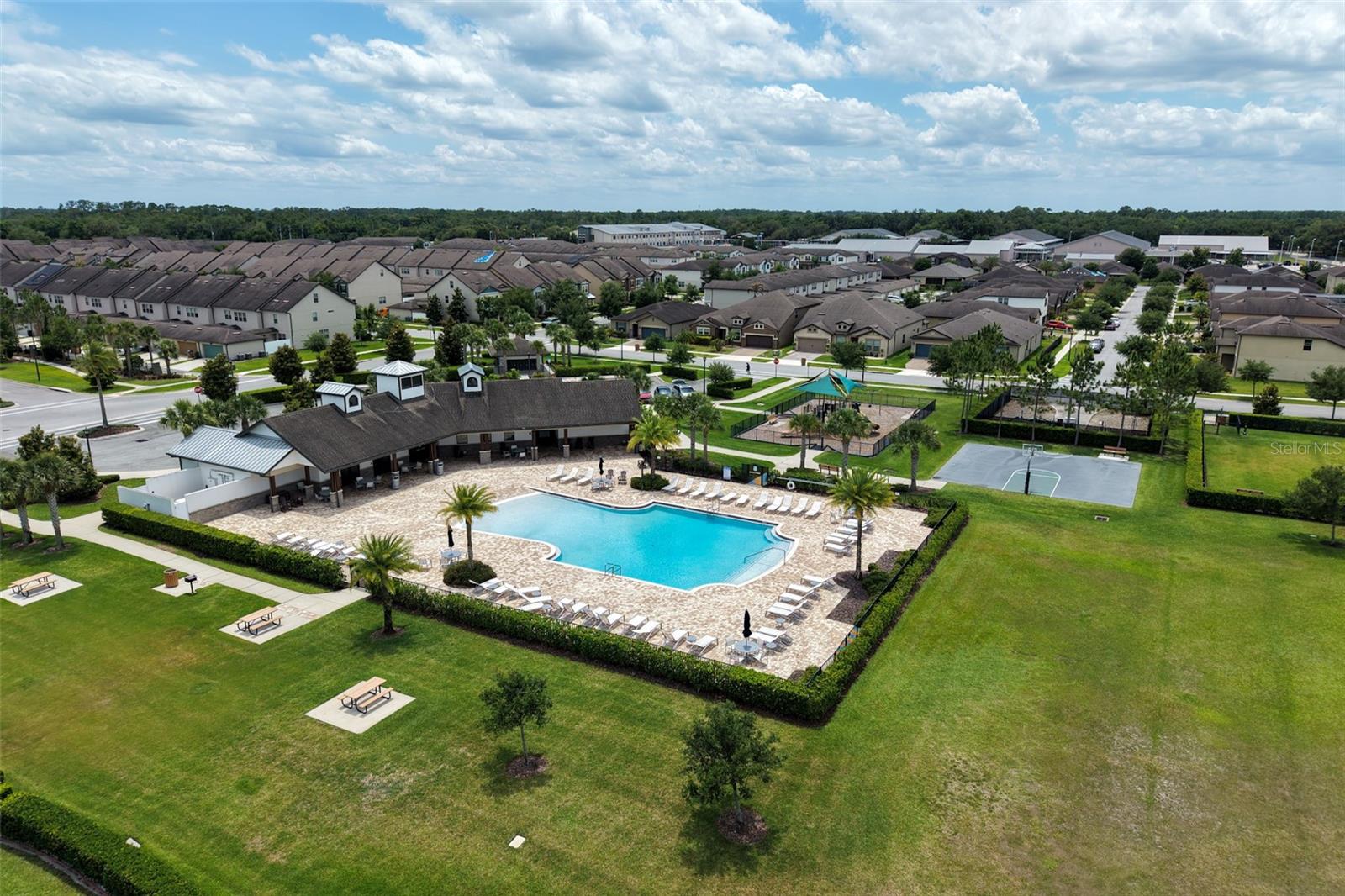 LAKESHORE AT NARCOOSSEE PH 1 - Residential