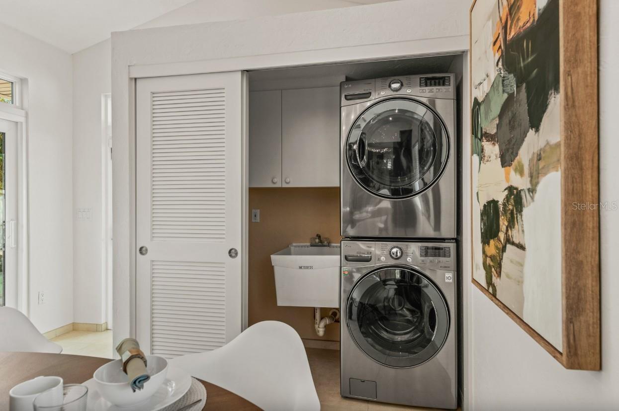 SAINT ARMANDS DIV JOHN RINGLING ESTATES - Residential