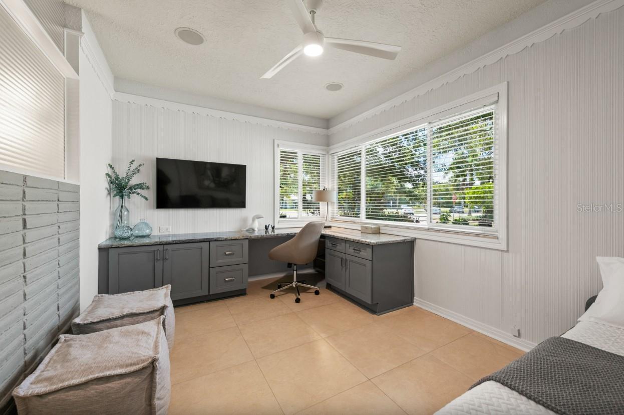 SAINT ARMANDS DIV JOHN RINGLING ESTATES - Residential