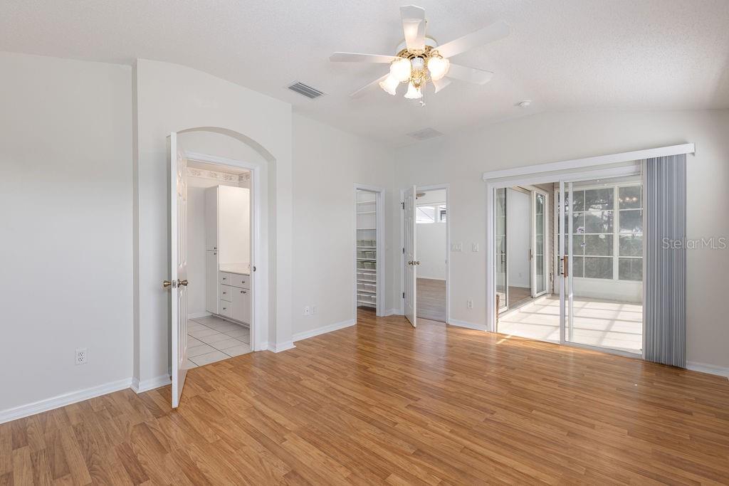 ROYAL HARBOR PH 01 - Residential