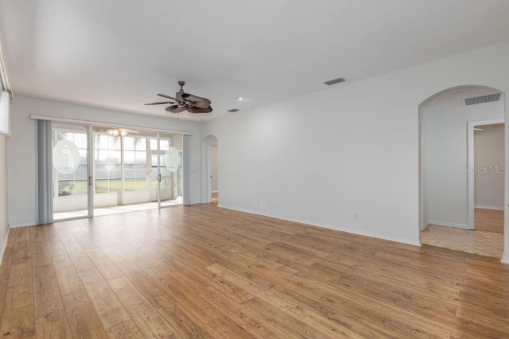 ROYAL HARBOR PH 01 - Residential