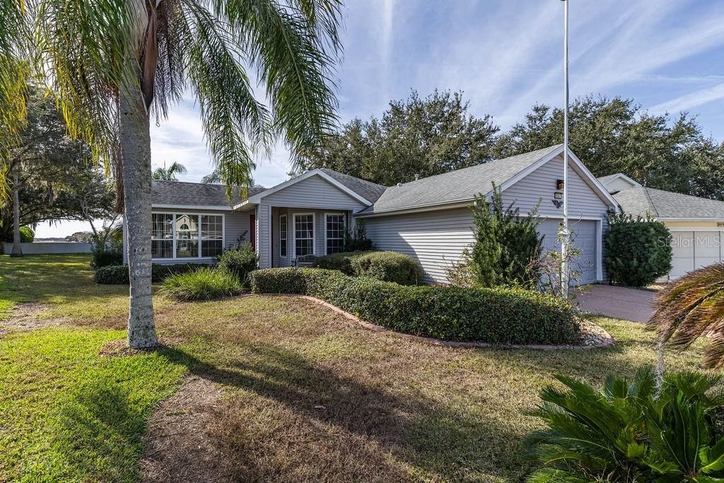 Photo of 6002 Sailboat Avenue, Tavares, FL 32778 (MLS # OM716743)