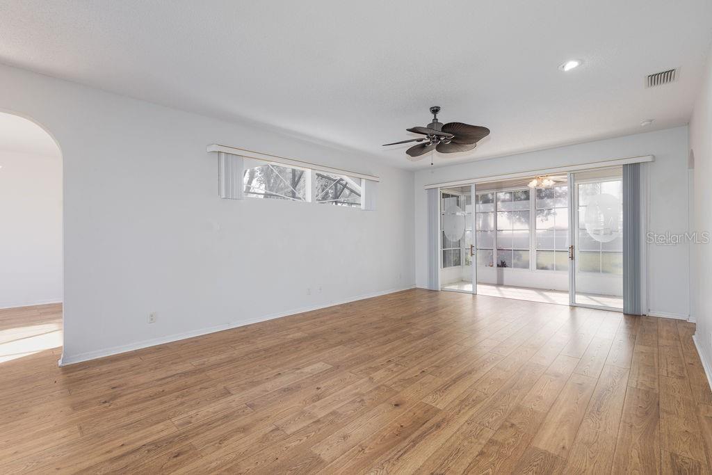 ROYAL HARBOR PH 01 - Residential