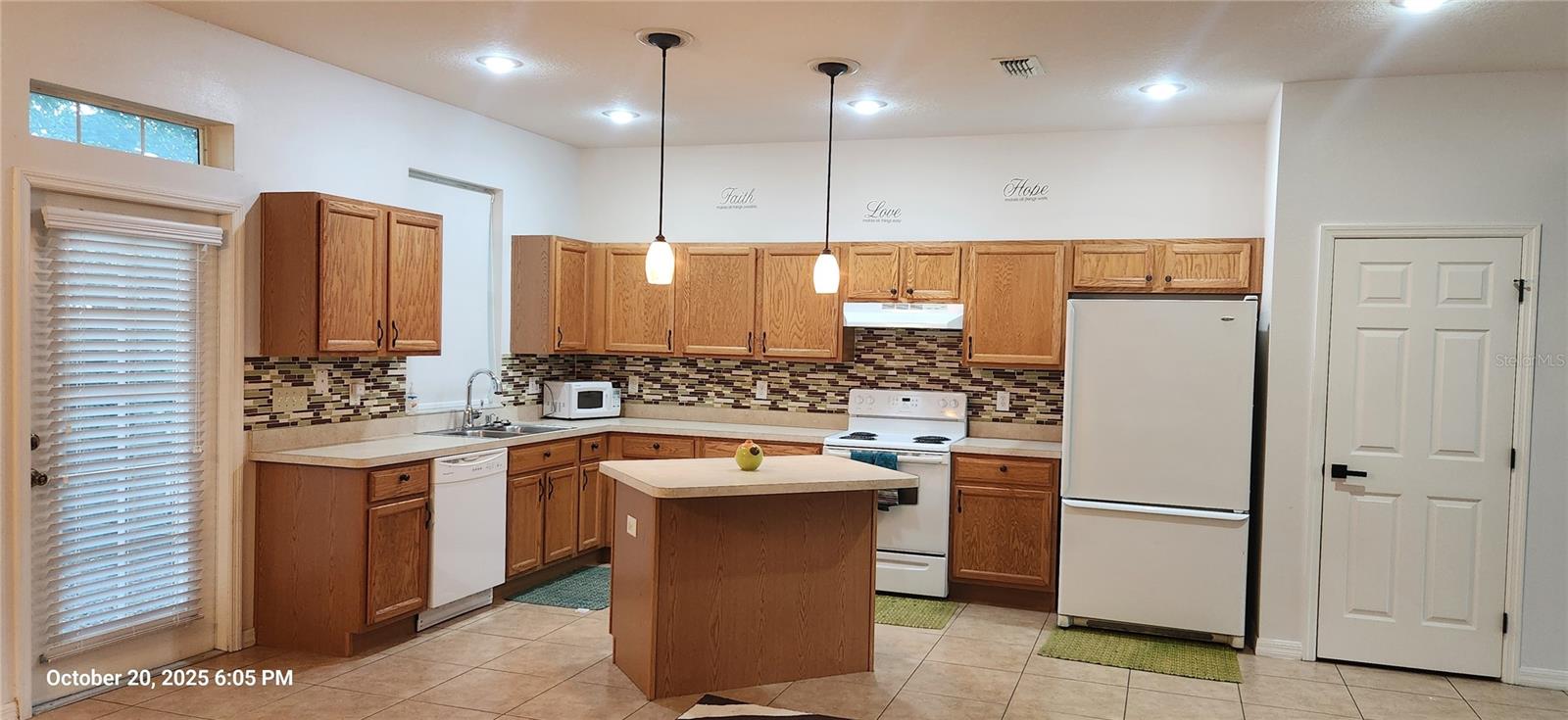 2231 SWEET HOLLY LANE