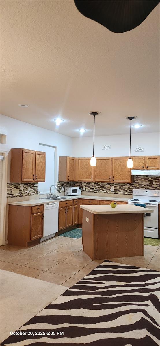 2231 SWEET HOLLY LANE