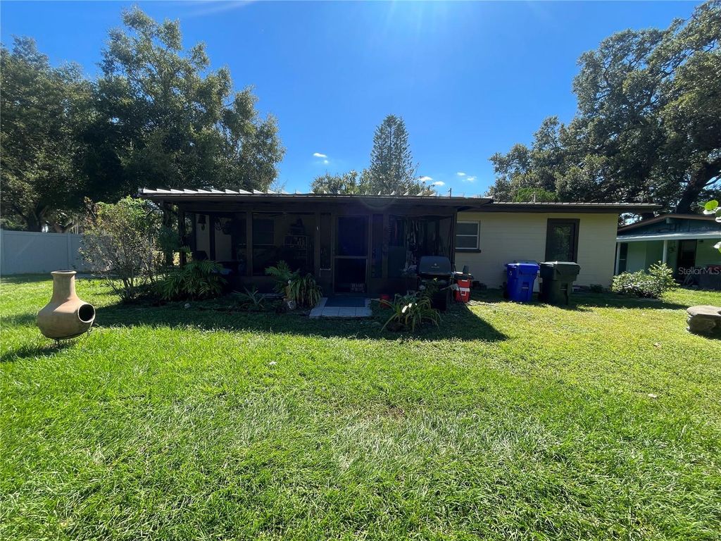 Photo of 1410 E Fern Road, Lakeland, FL 33801 (MLS # V4945514)