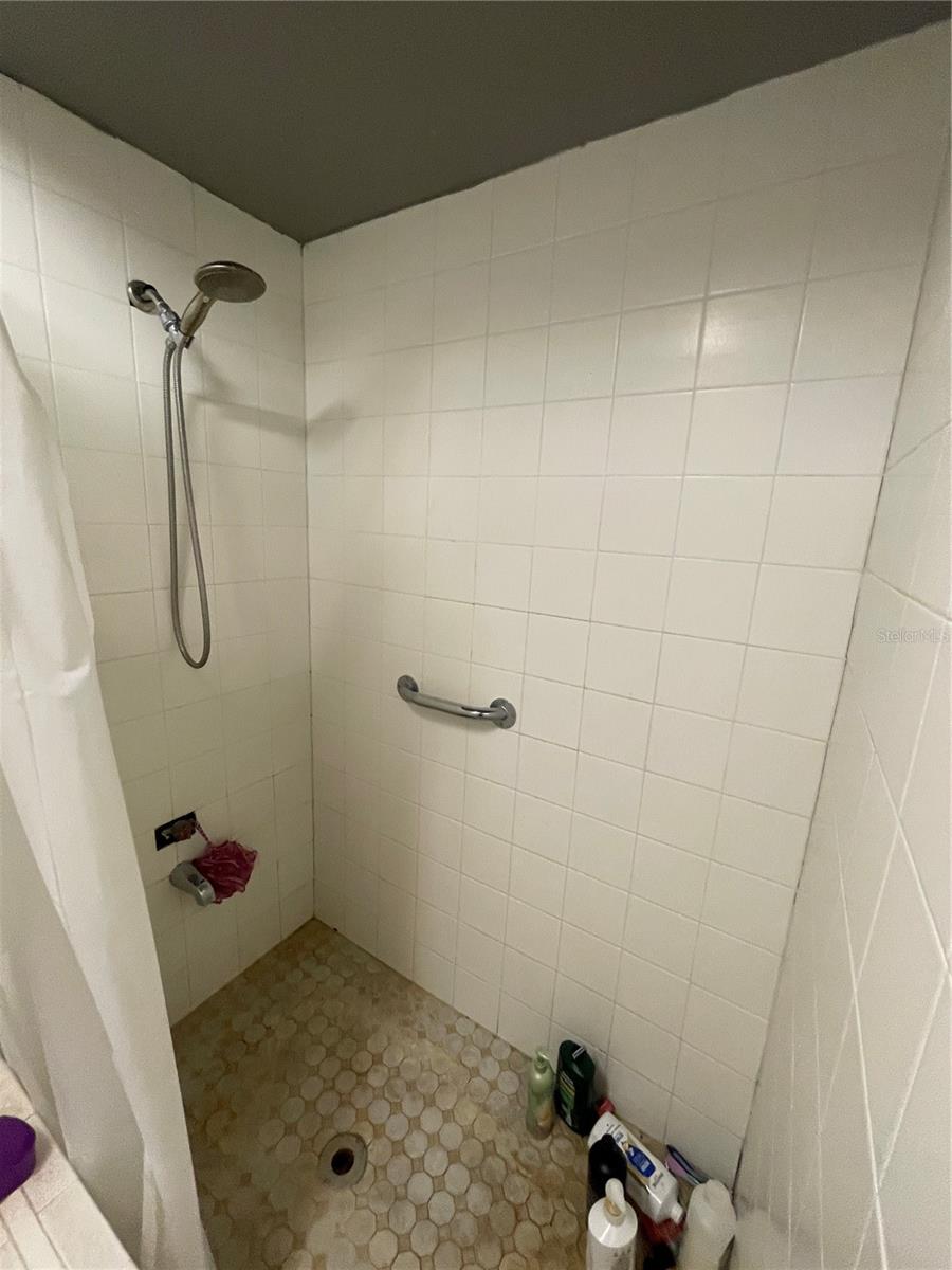 SHORE ACRES - Residential