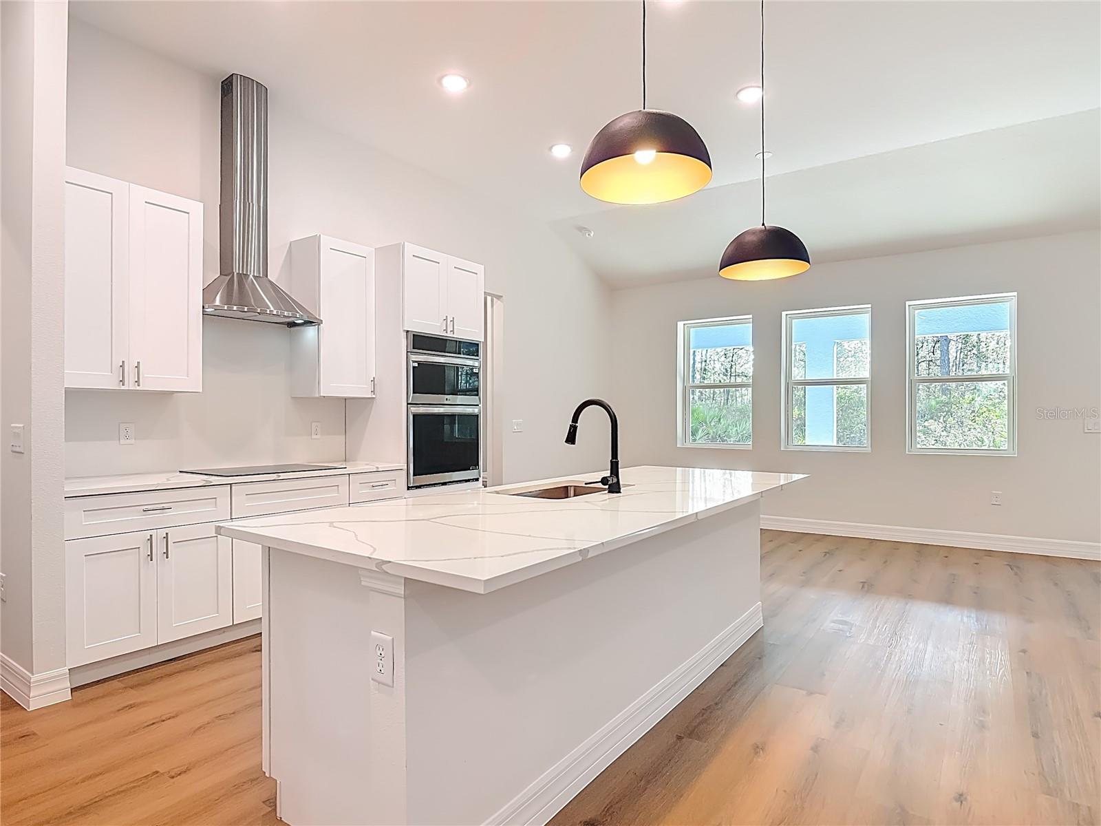 ROYAL TRAILS UNIT 01 - Residential