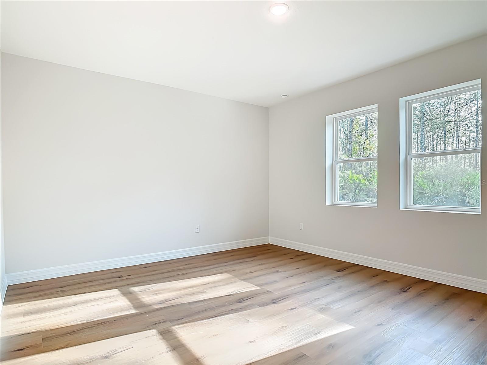 ROYAL TRAILS UNIT 01 - Residential