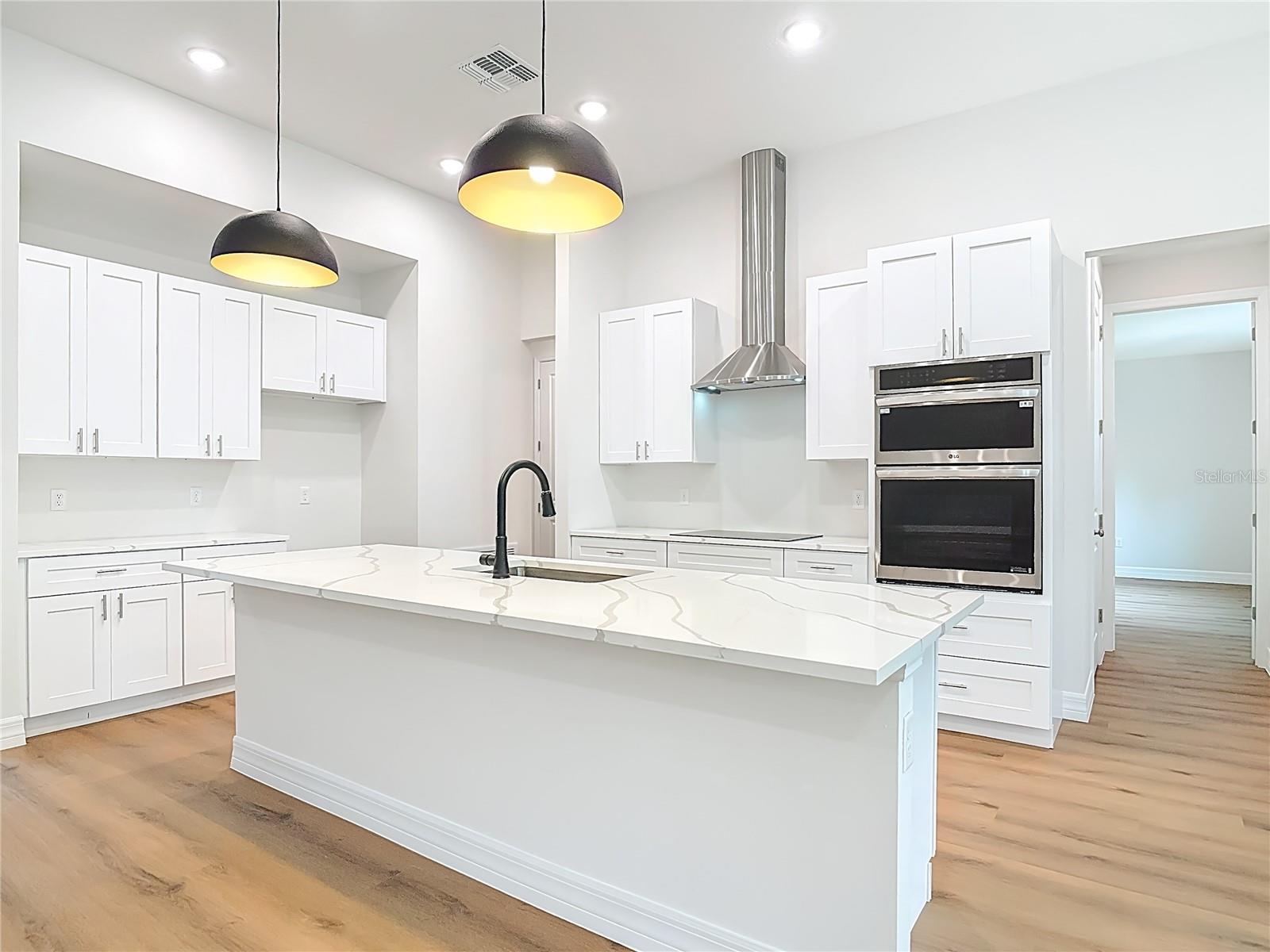 ROYAL TRAILS UNIT 01 - Residential