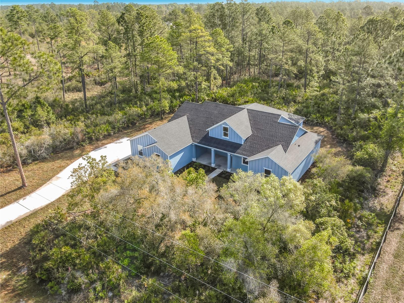 ROYAL TRAILS UNIT 01 - Residential