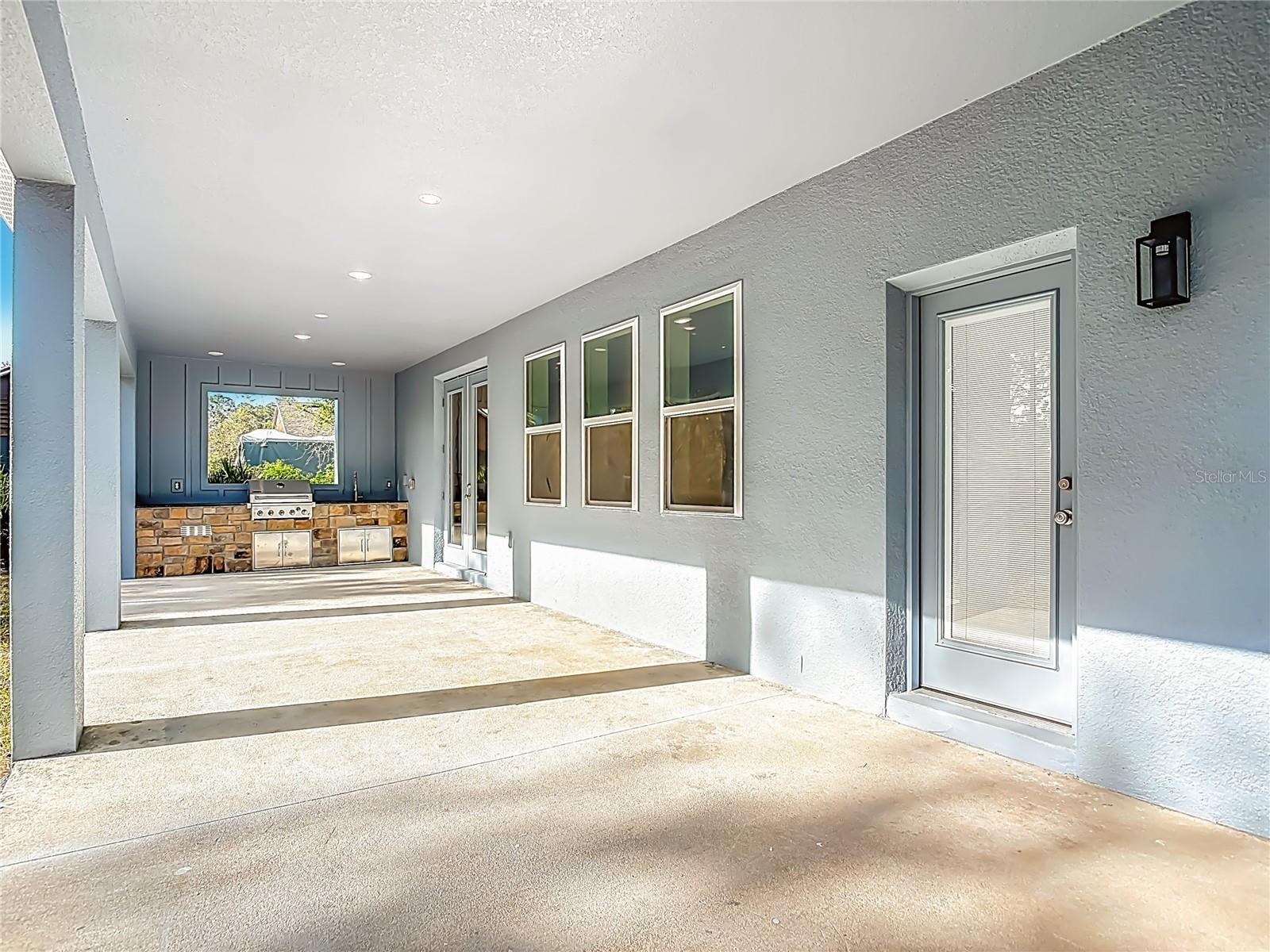 ROYAL TRAILS UNIT 01 - Residential