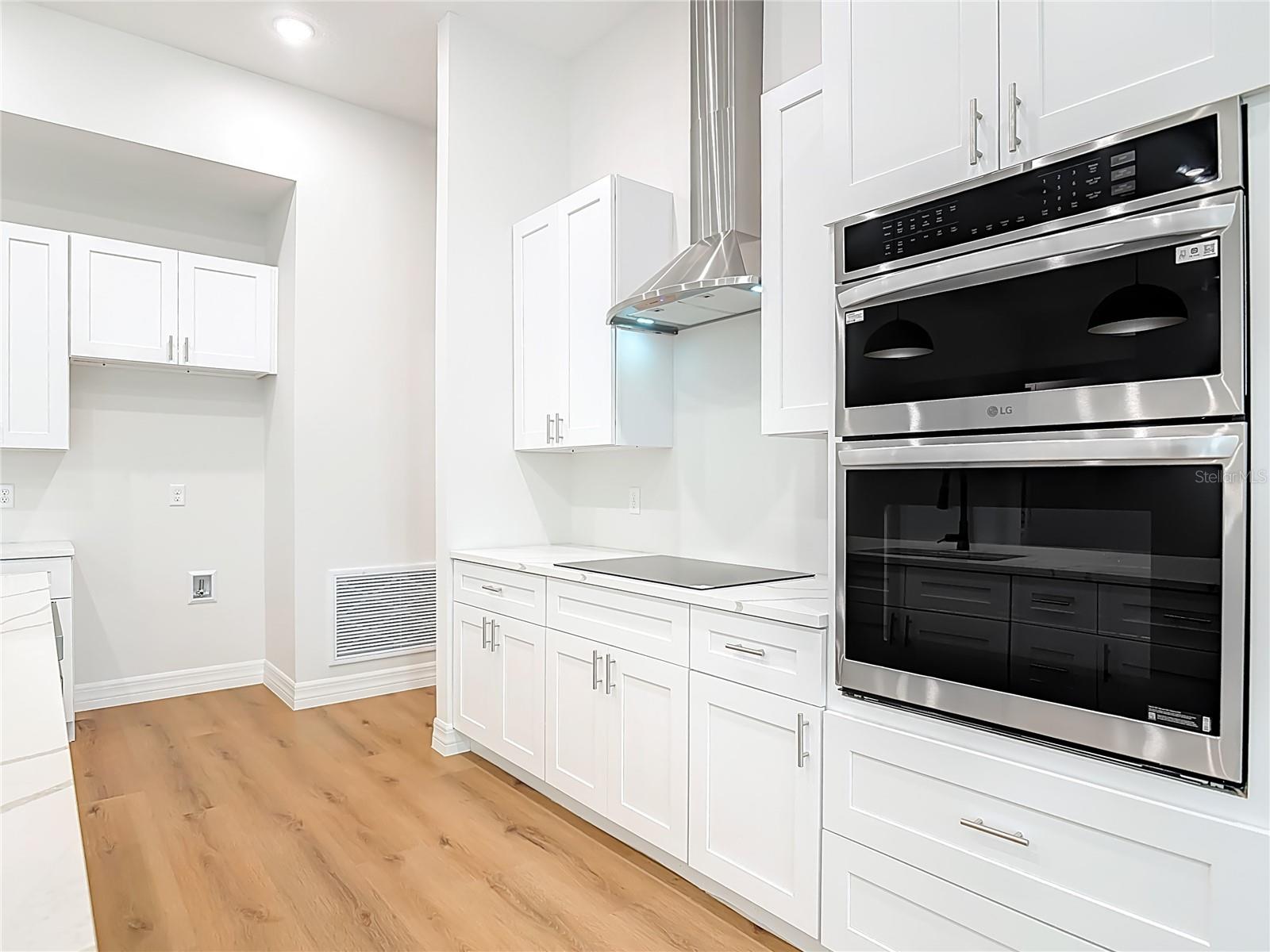 ROYAL TRAILS UNIT 01 - Residential