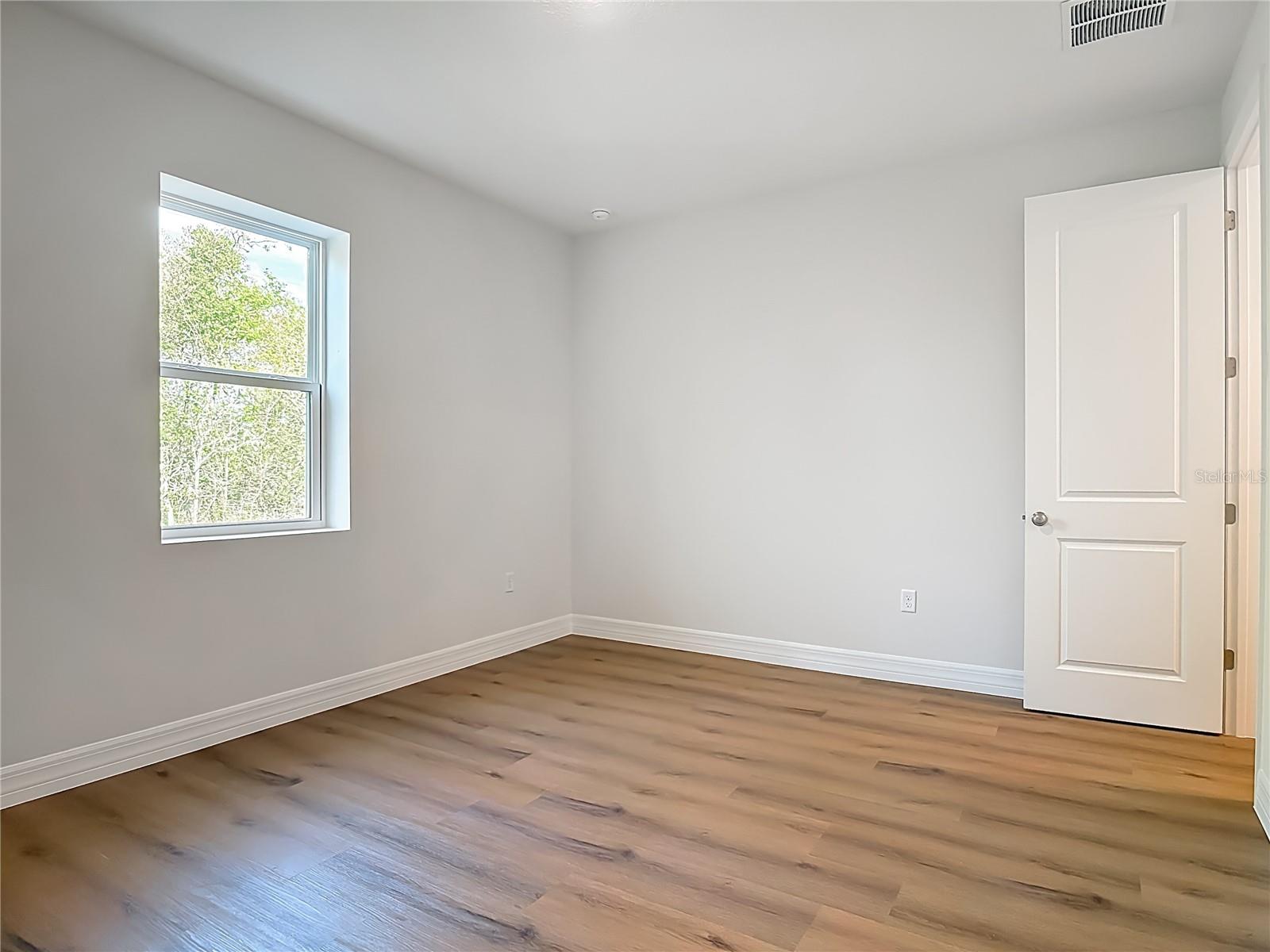 ROYAL TRAILS UNIT 01 - Residential