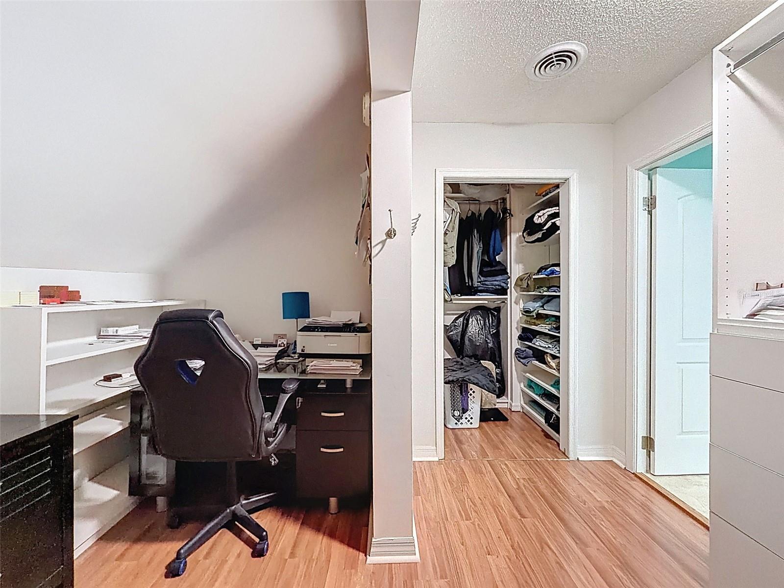 ST TROPEZ CONDO - Residential