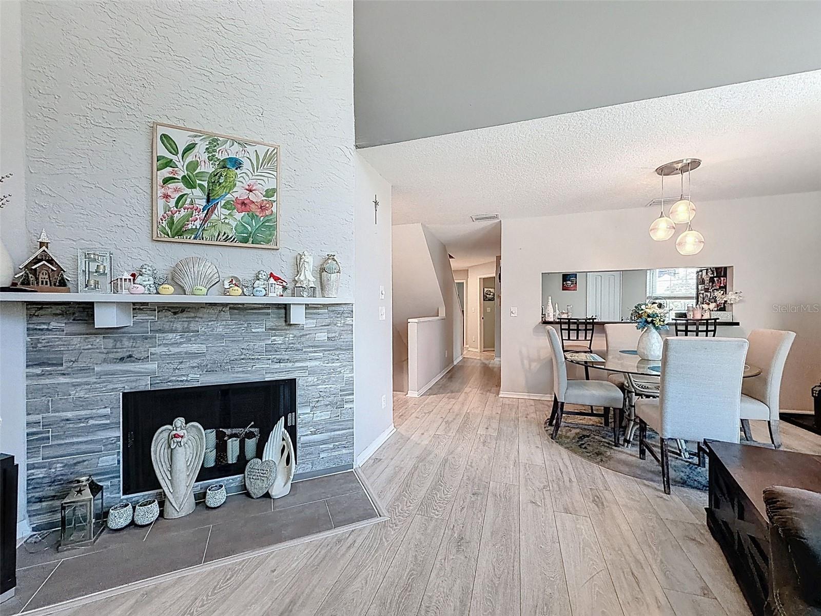 ST TROPEZ CONDO - Residential