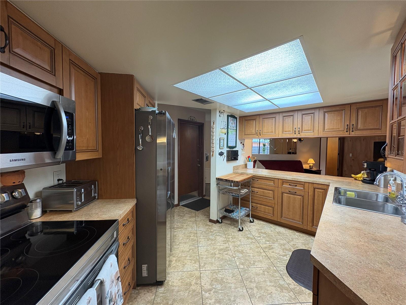 LAKE SARASOTA - Residential