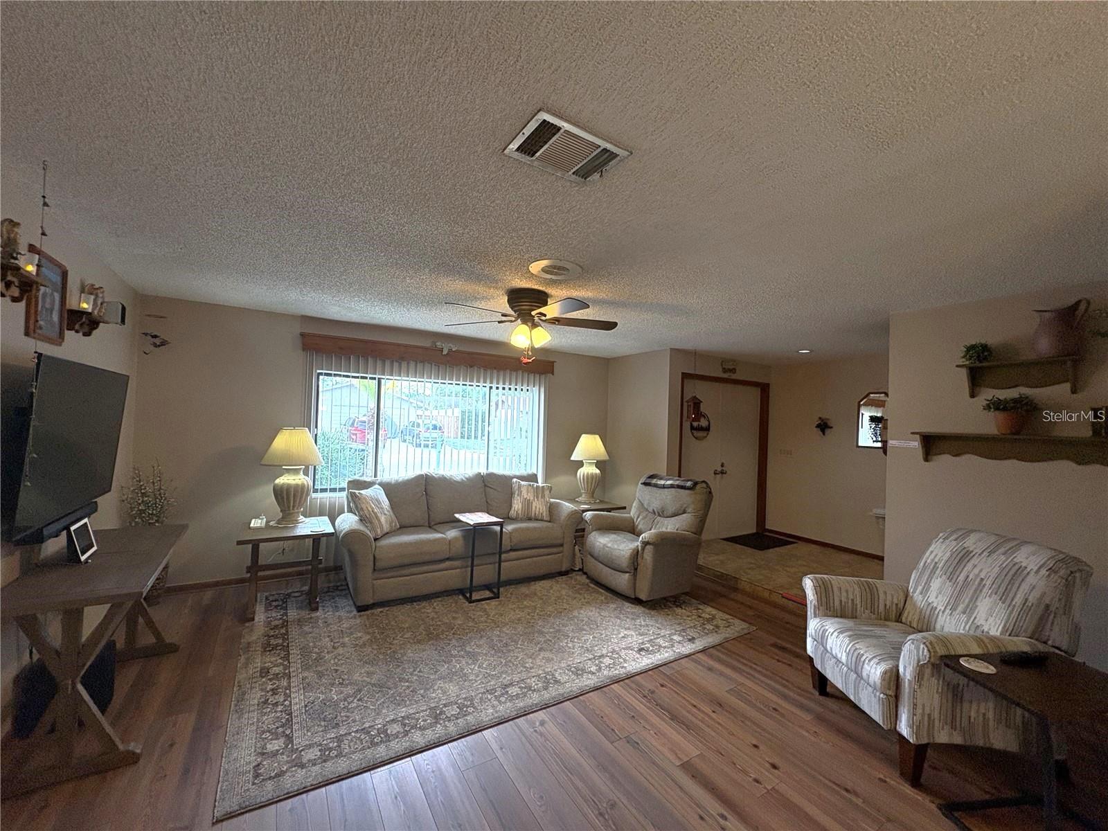 LAKE SARASOTA - Residential