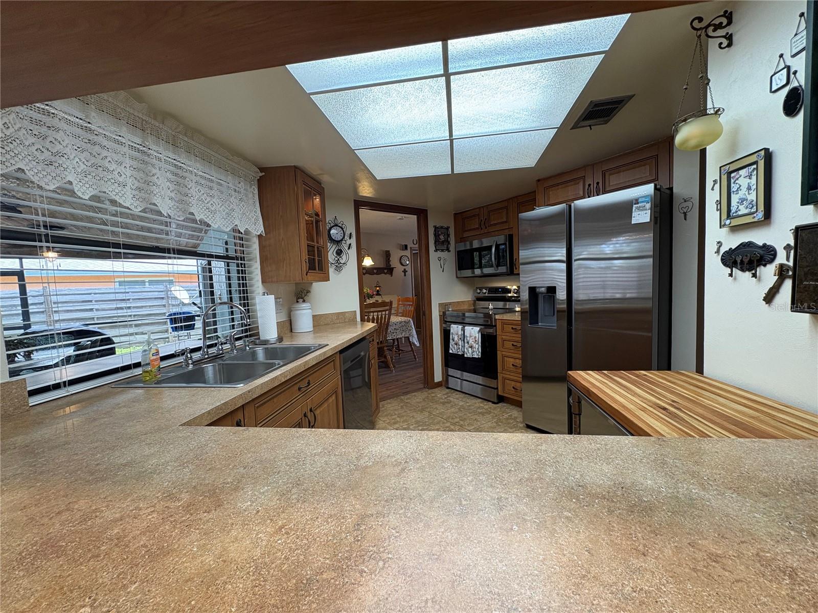 LAKE SARASOTA - Residential