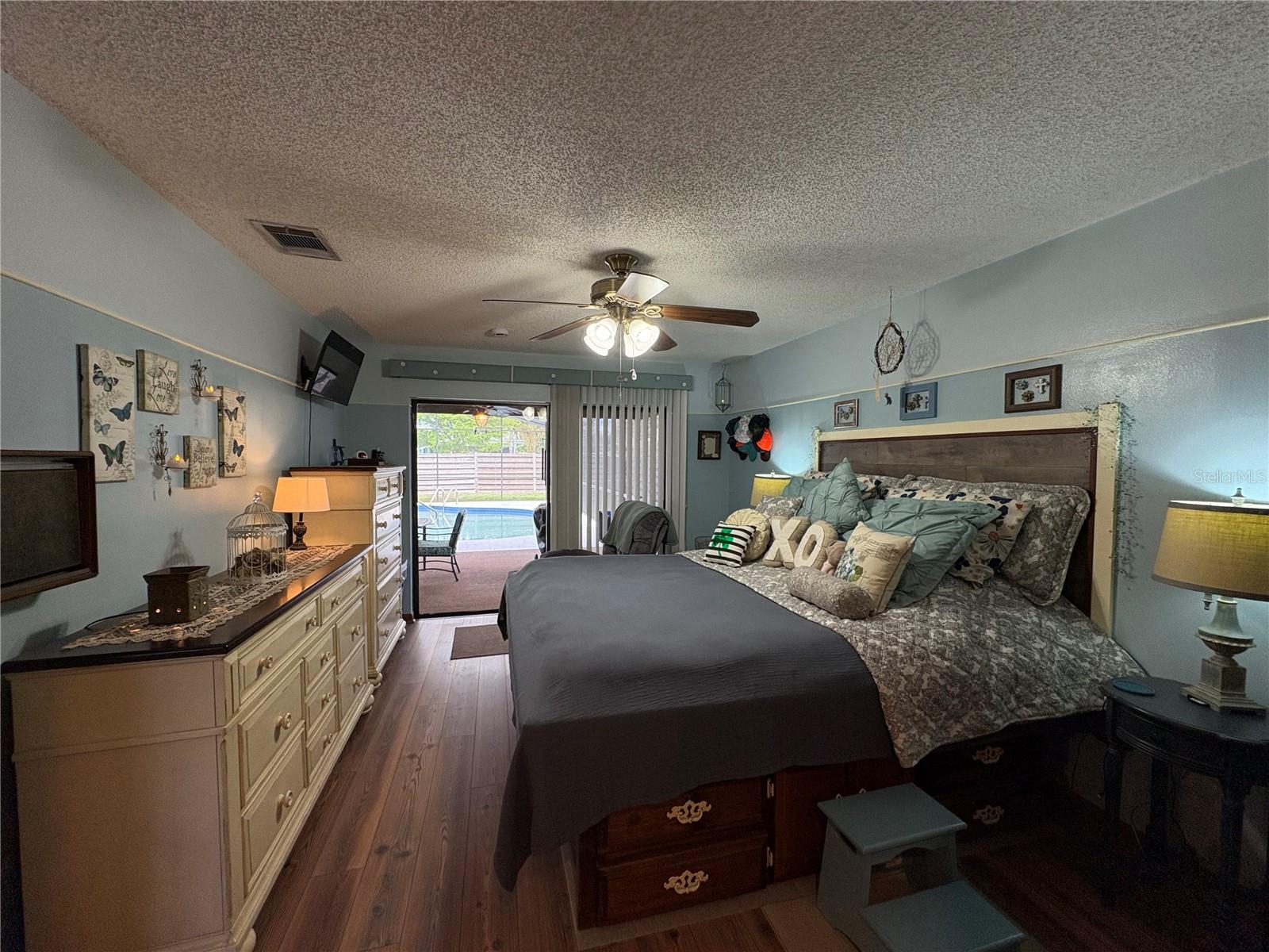 LAKE SARASOTA - Residential