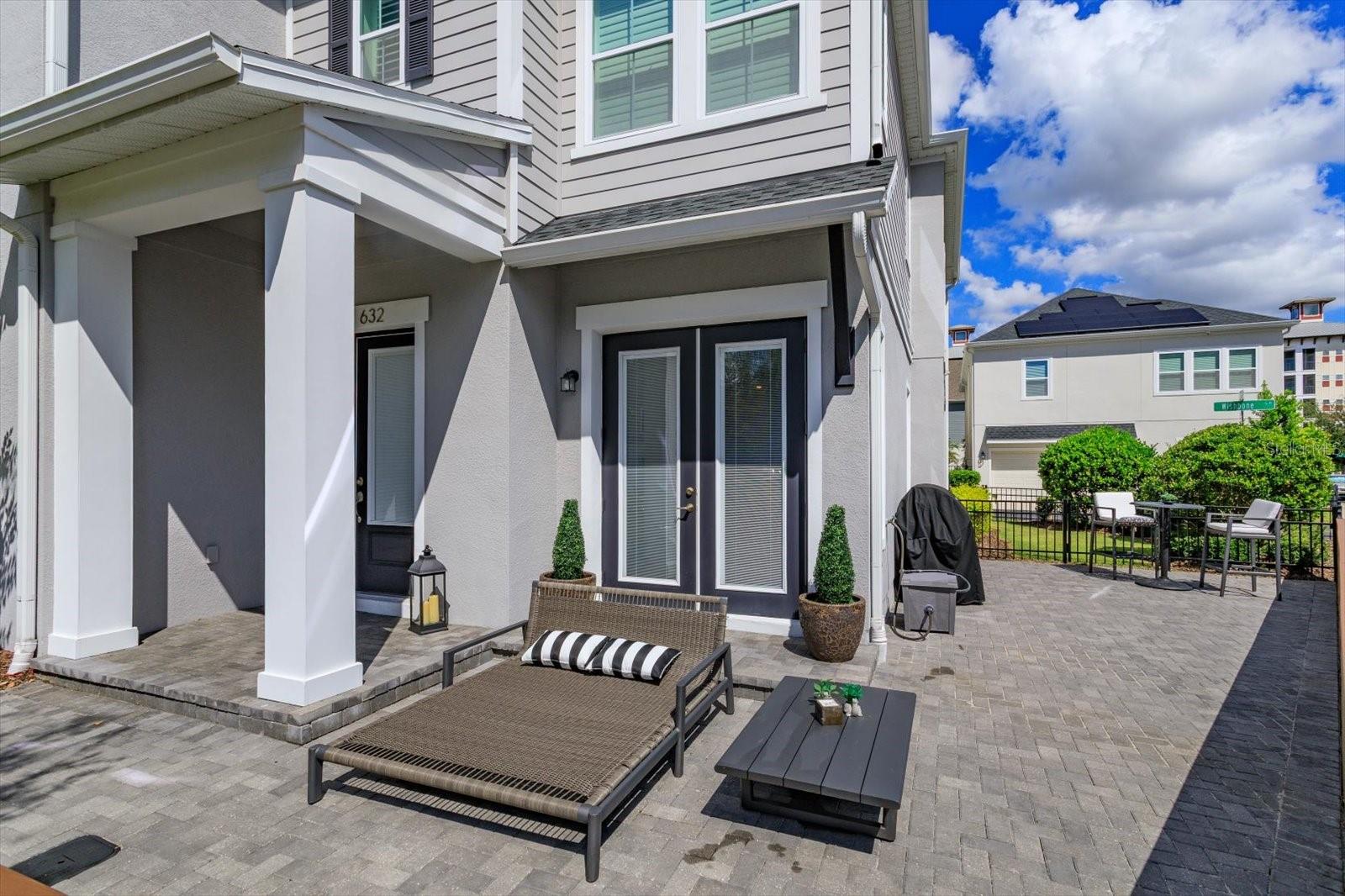 632 ROSEWOOD WAY