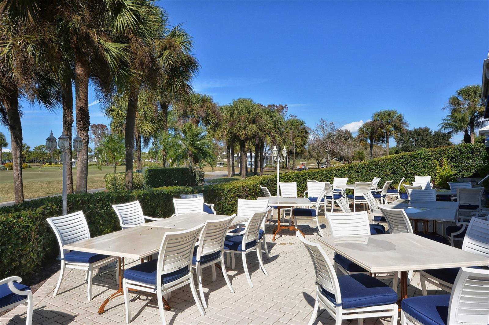 GOVERNORS GREEN - Residential