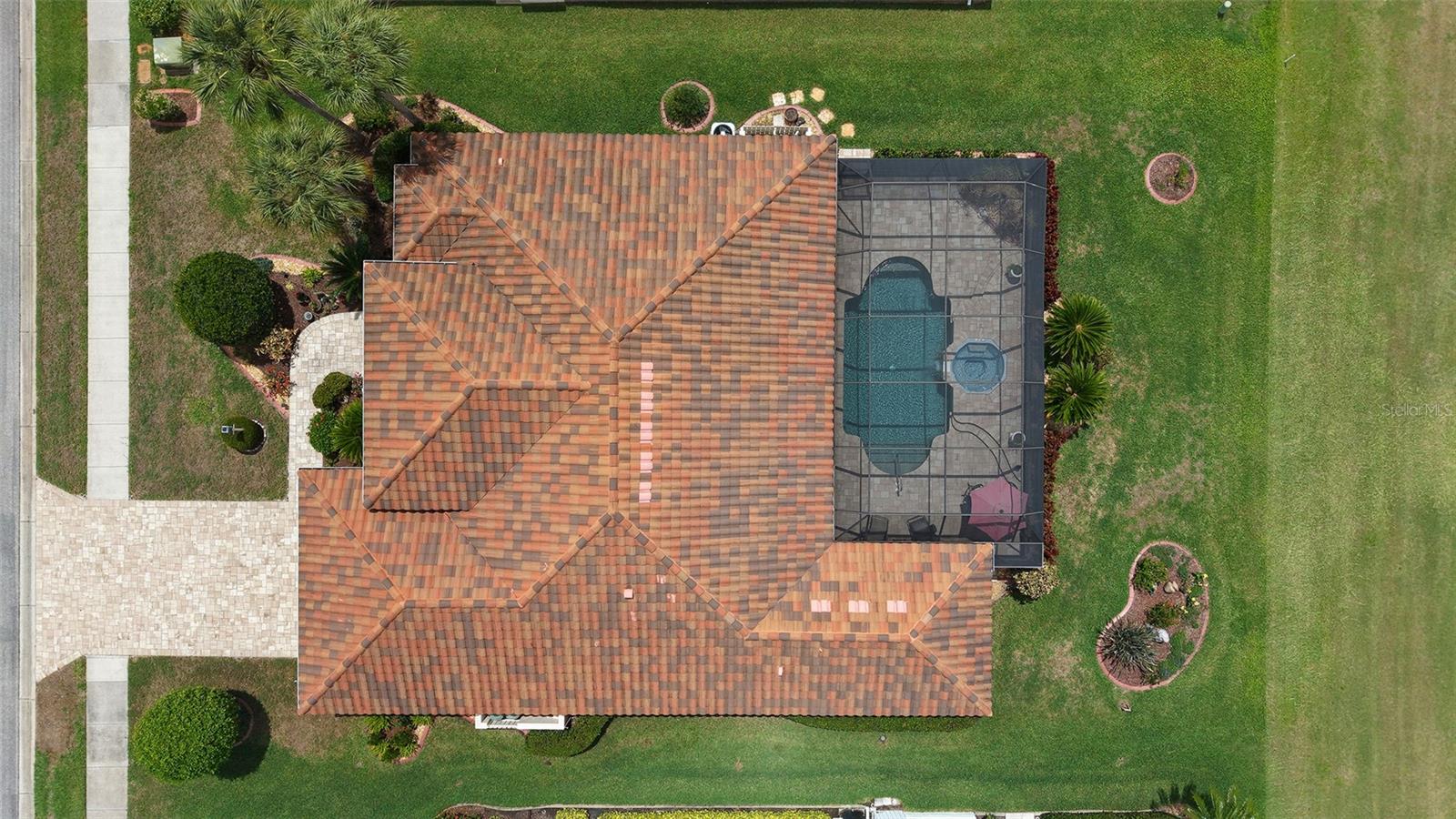 GOVERNORS GREEN - Residential