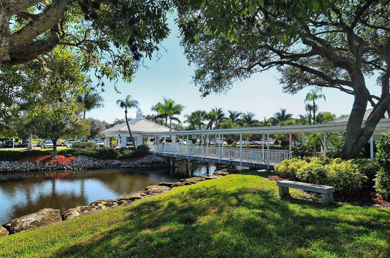 GOVERNORS GREEN - Residential