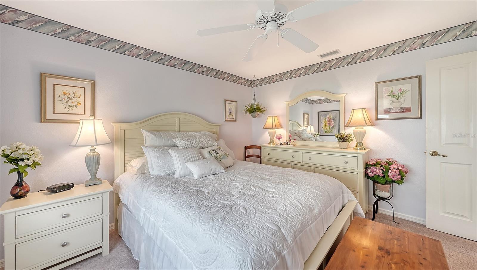 GOVERNORS GREEN - Residential