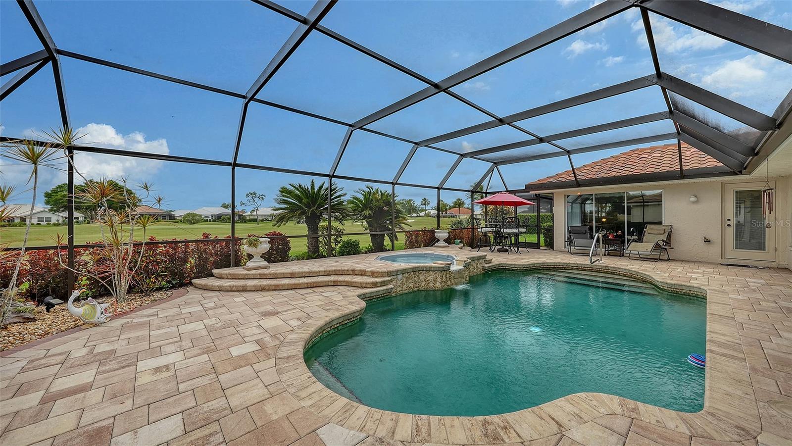 GOVERNORS GREEN - Residential