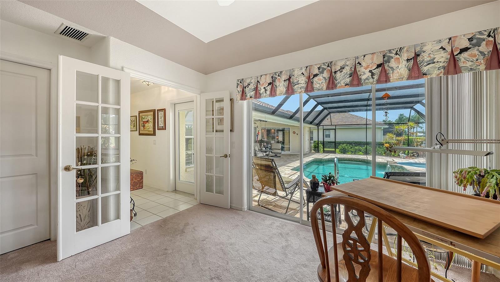 GOVERNORS GREEN - Residential