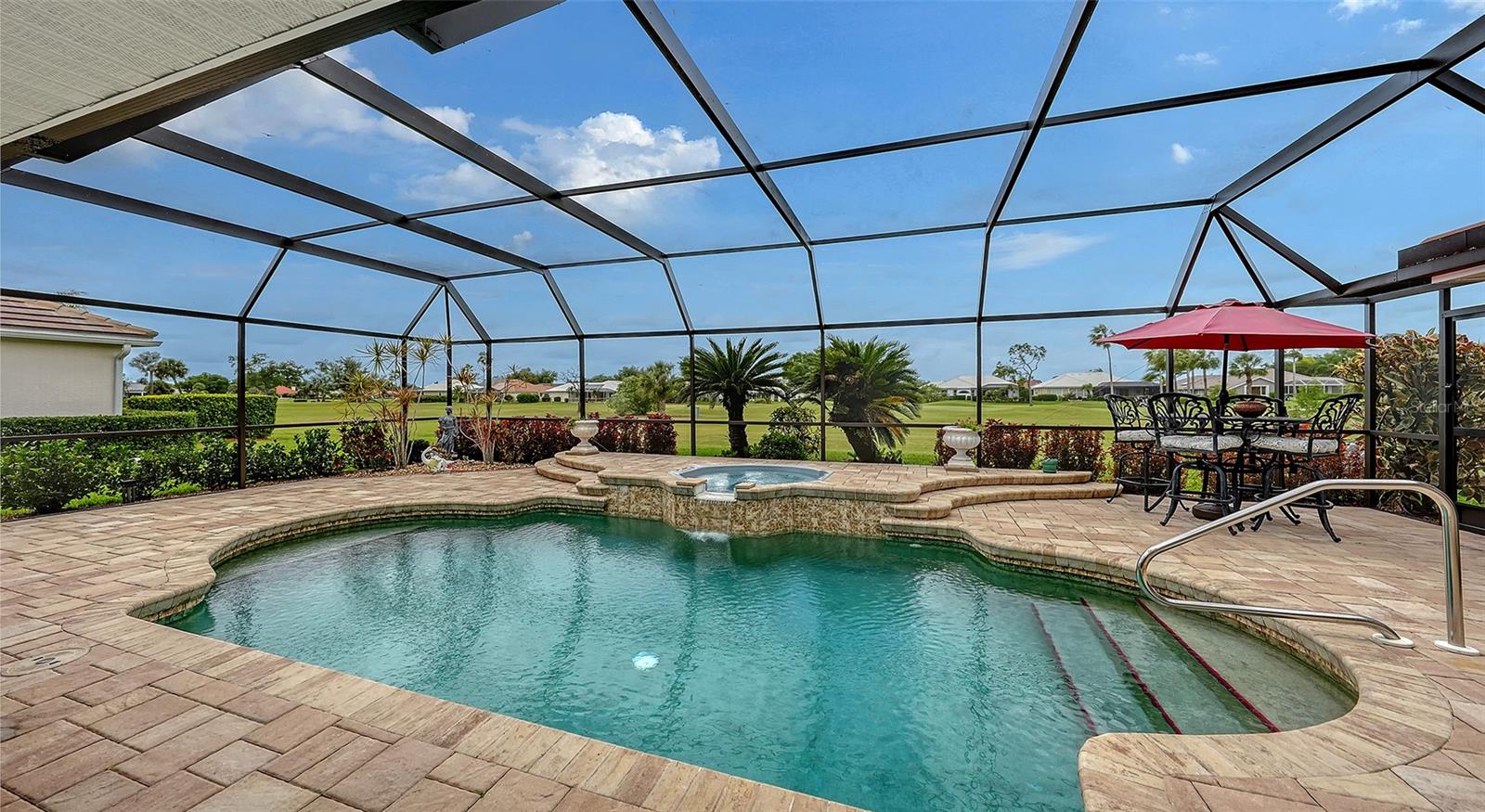 GOVERNORS GREEN - Residential