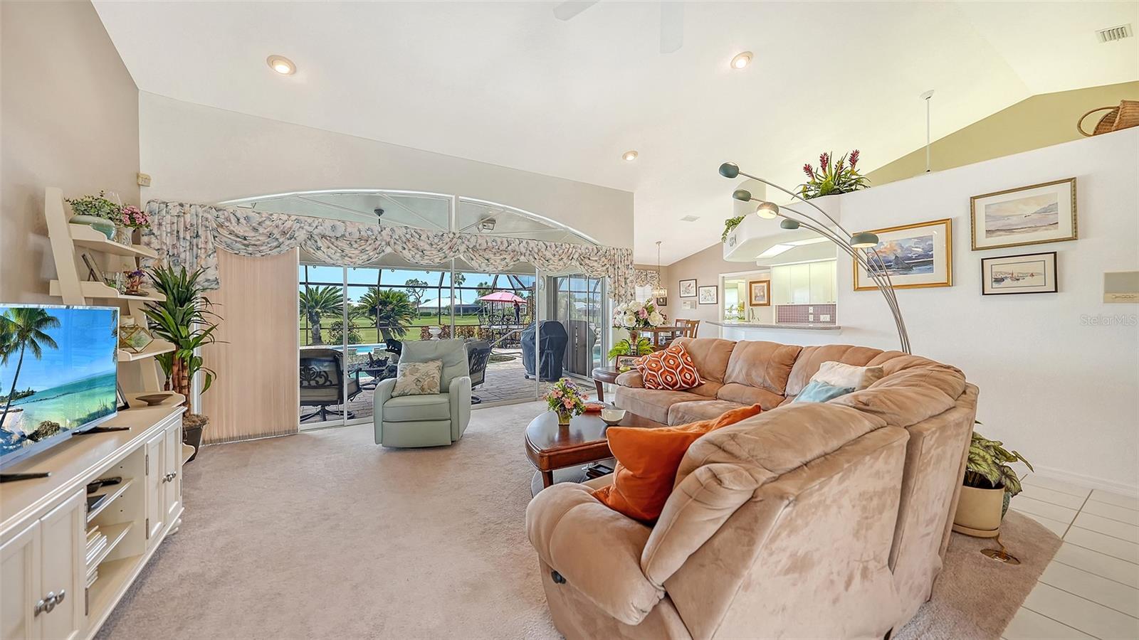 GOVERNORS GREEN - Residential