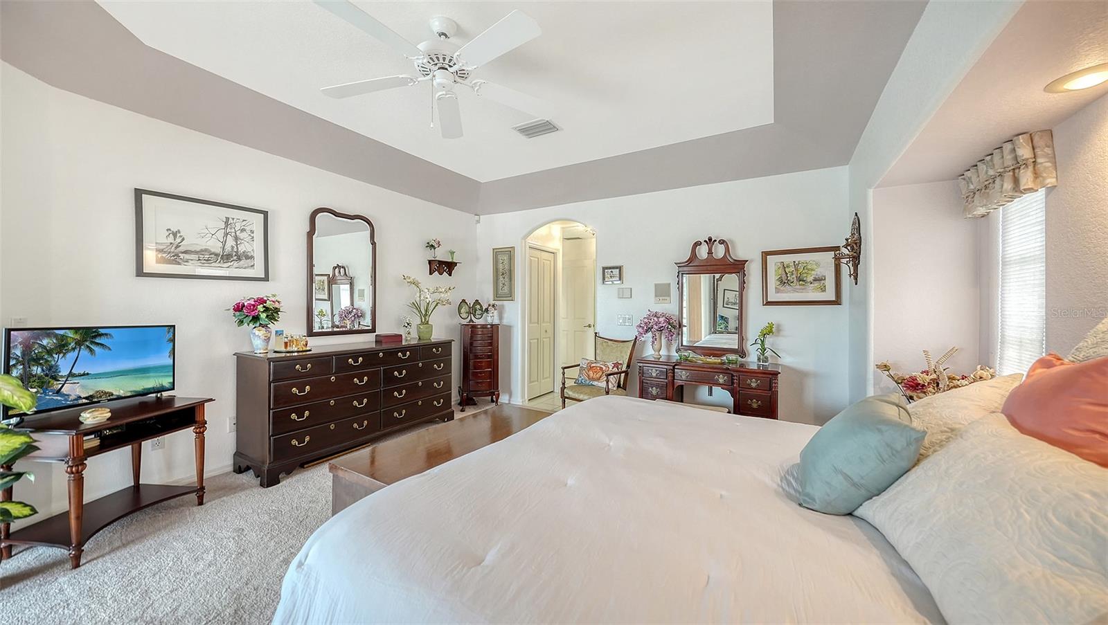 GOVERNORS GREEN - Residential