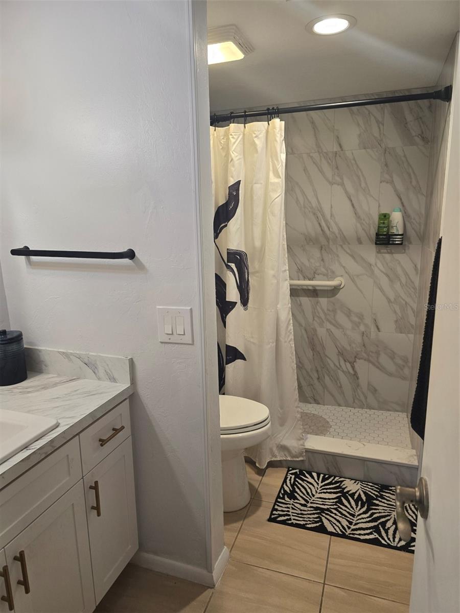 FIDDLERS GREEN 02 PH 04 BLDG 18 - Residential