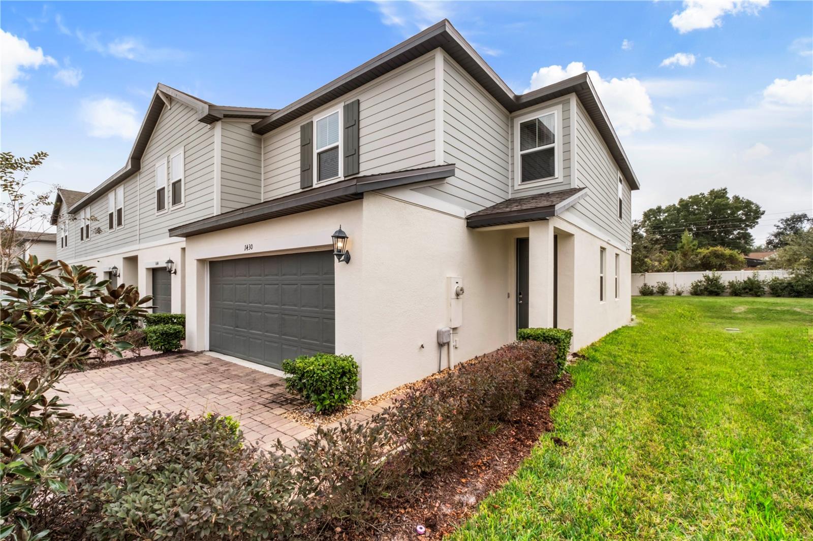 PRAIRIE MDWS - Residential Lease