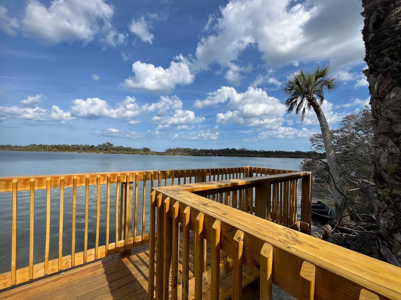 RIVERFRONT ESTATES SOUTH - Residential