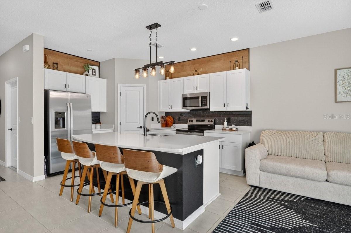 RIVERFRONT ESTATES SOUTH - Residential