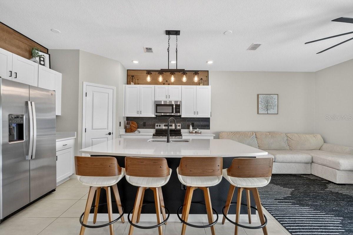 RIVERFRONT ESTATES SOUTH - Residential