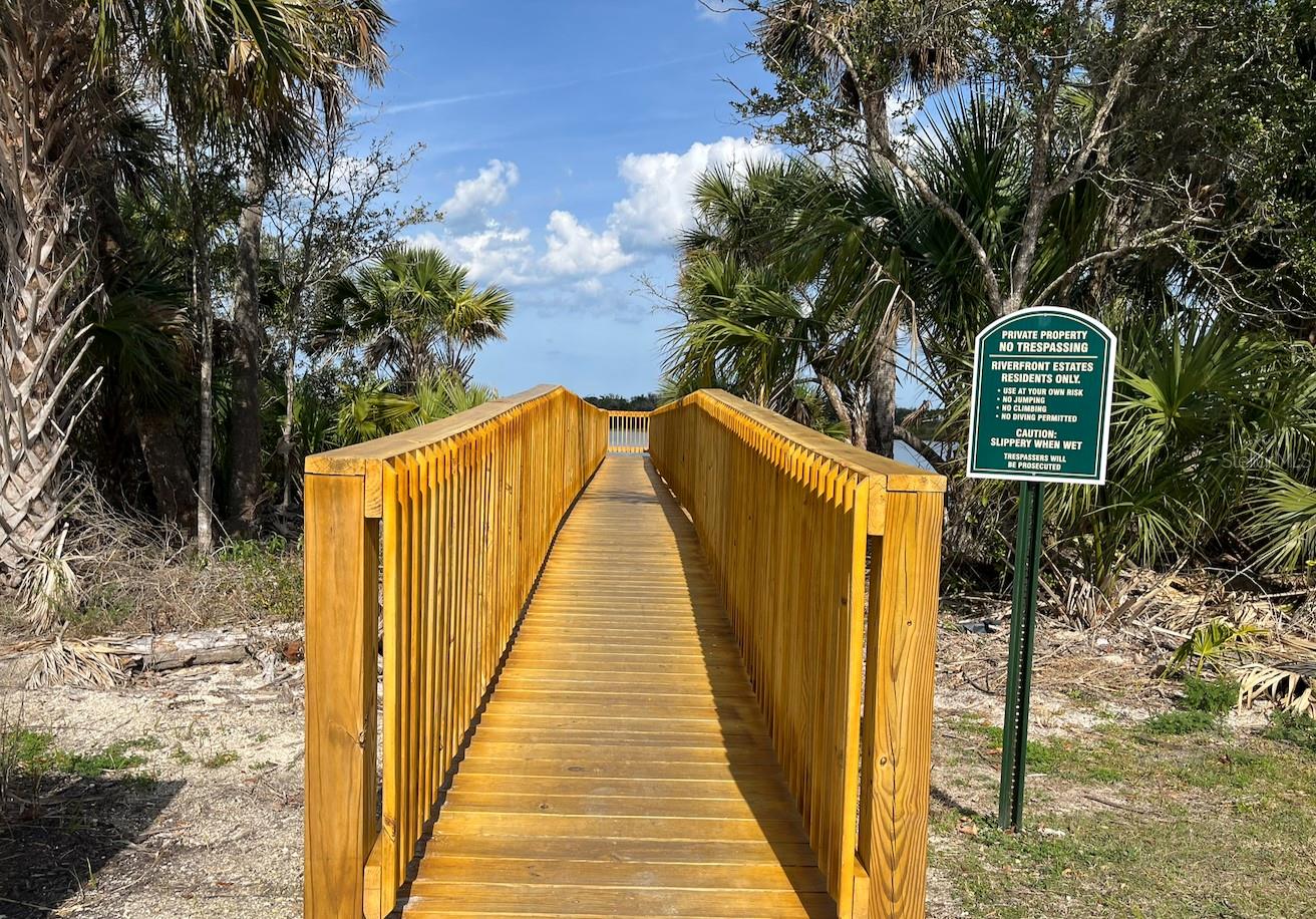 RIVERFRONT ESTATES SOUTH - Residential