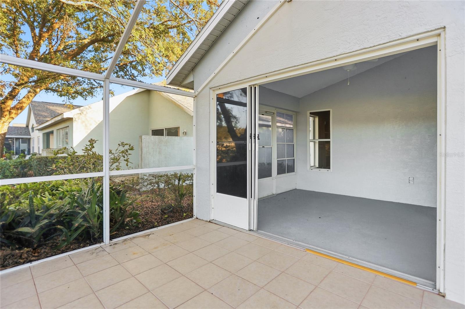 MOUNT DORA COUNTRY CLUB MOUNT DORA PH 02-1 - Residential