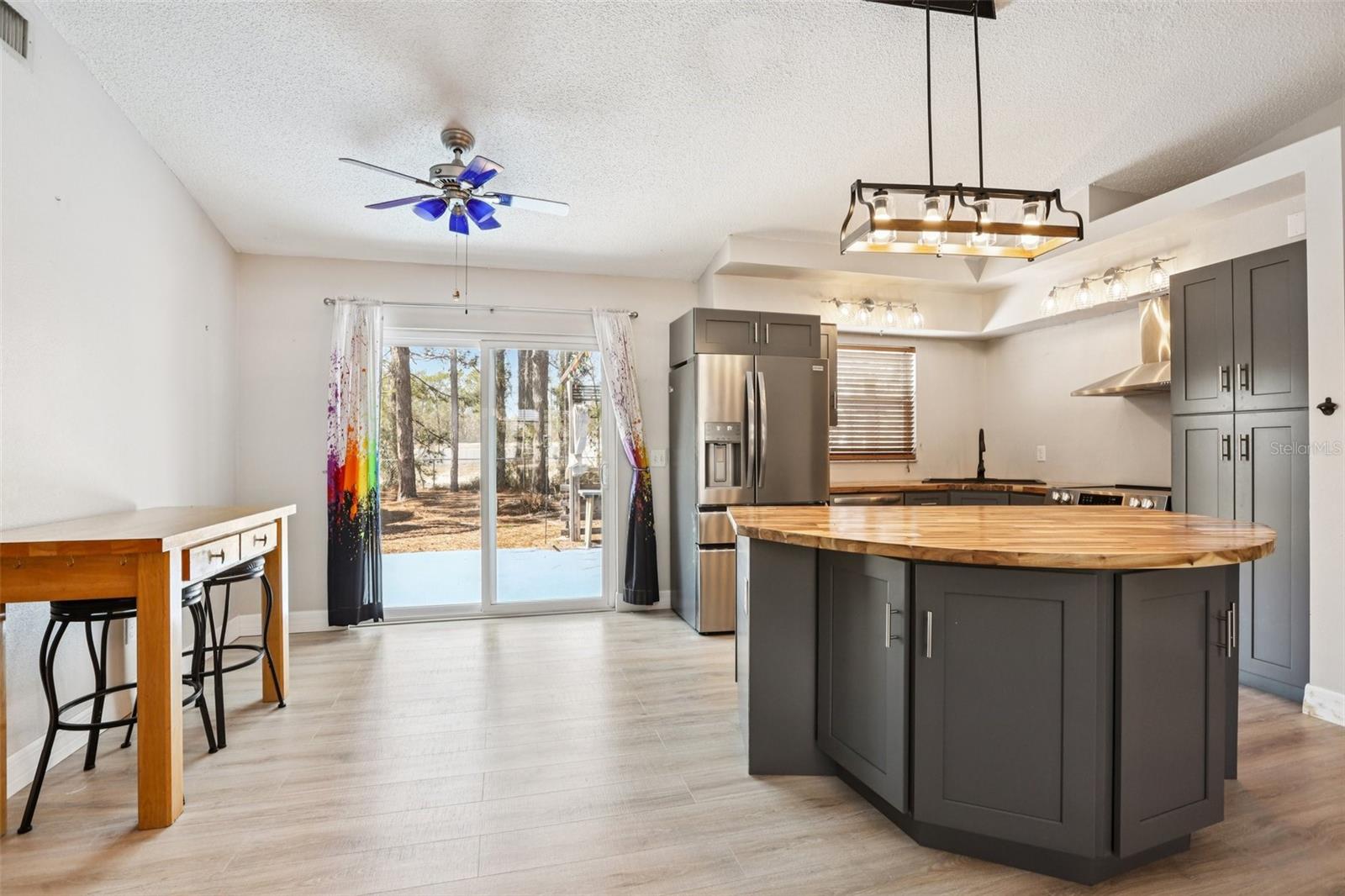 ROYAL HIGHLANDS - Residential