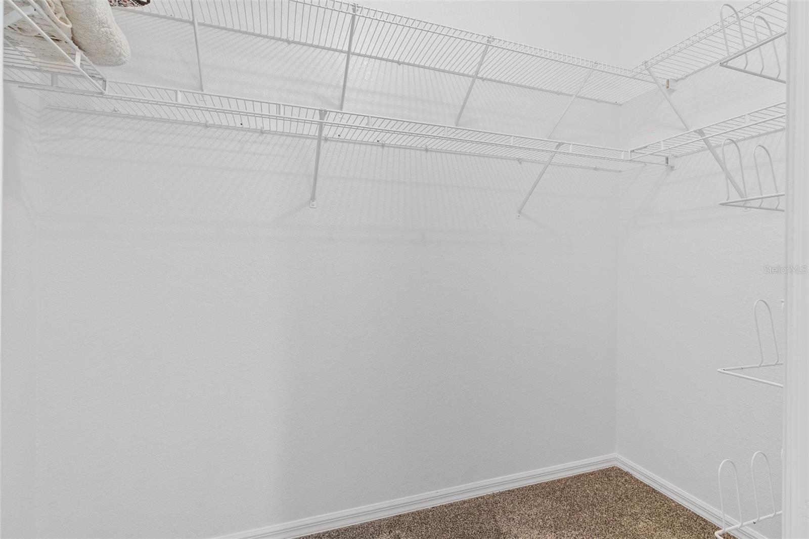 LAKE SUZY VILLAS - Residential