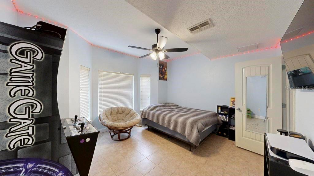 ROYAL HIGHLANDS - Residential