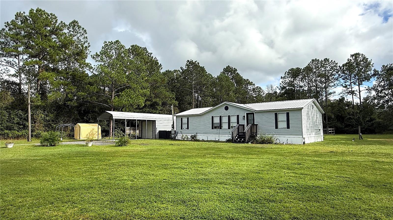 ISLAND HOUSE - Residential