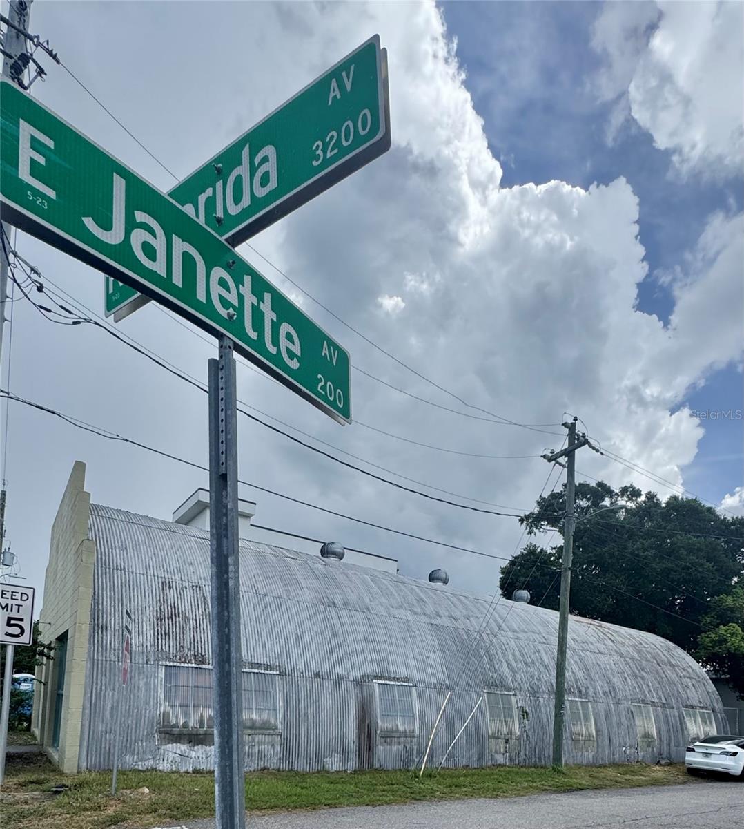 TA WES CO PLACE - Commercial Sale