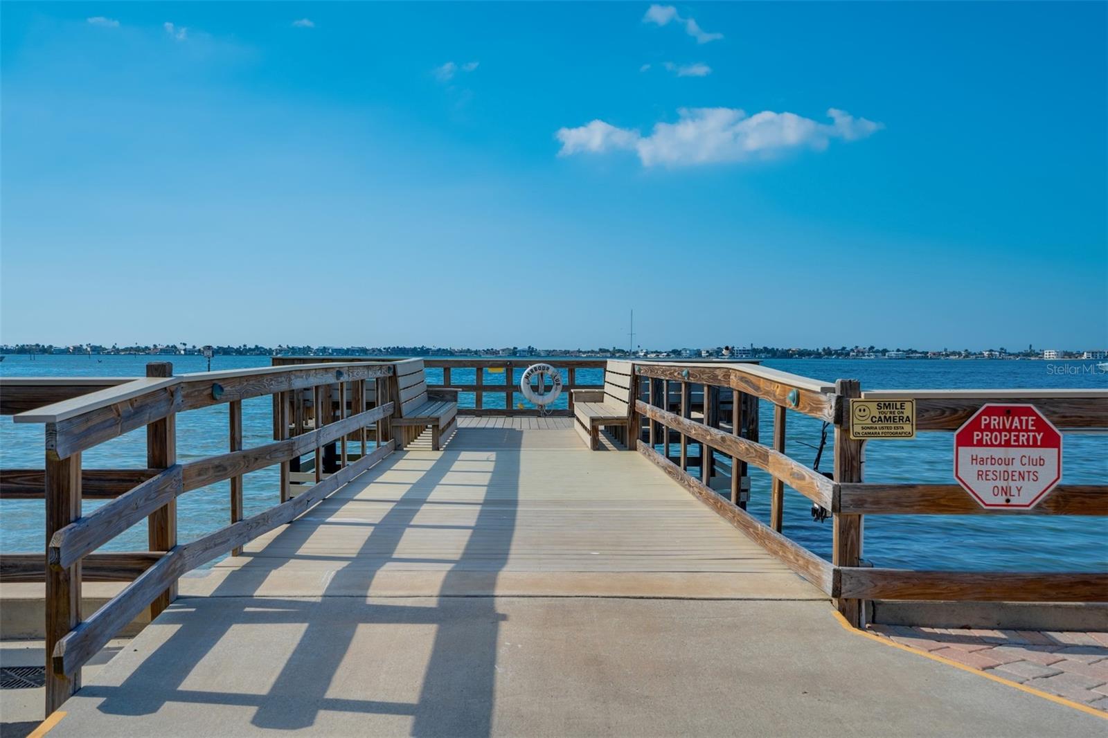 HARBOUR CLUB CONDO 3 - Residential