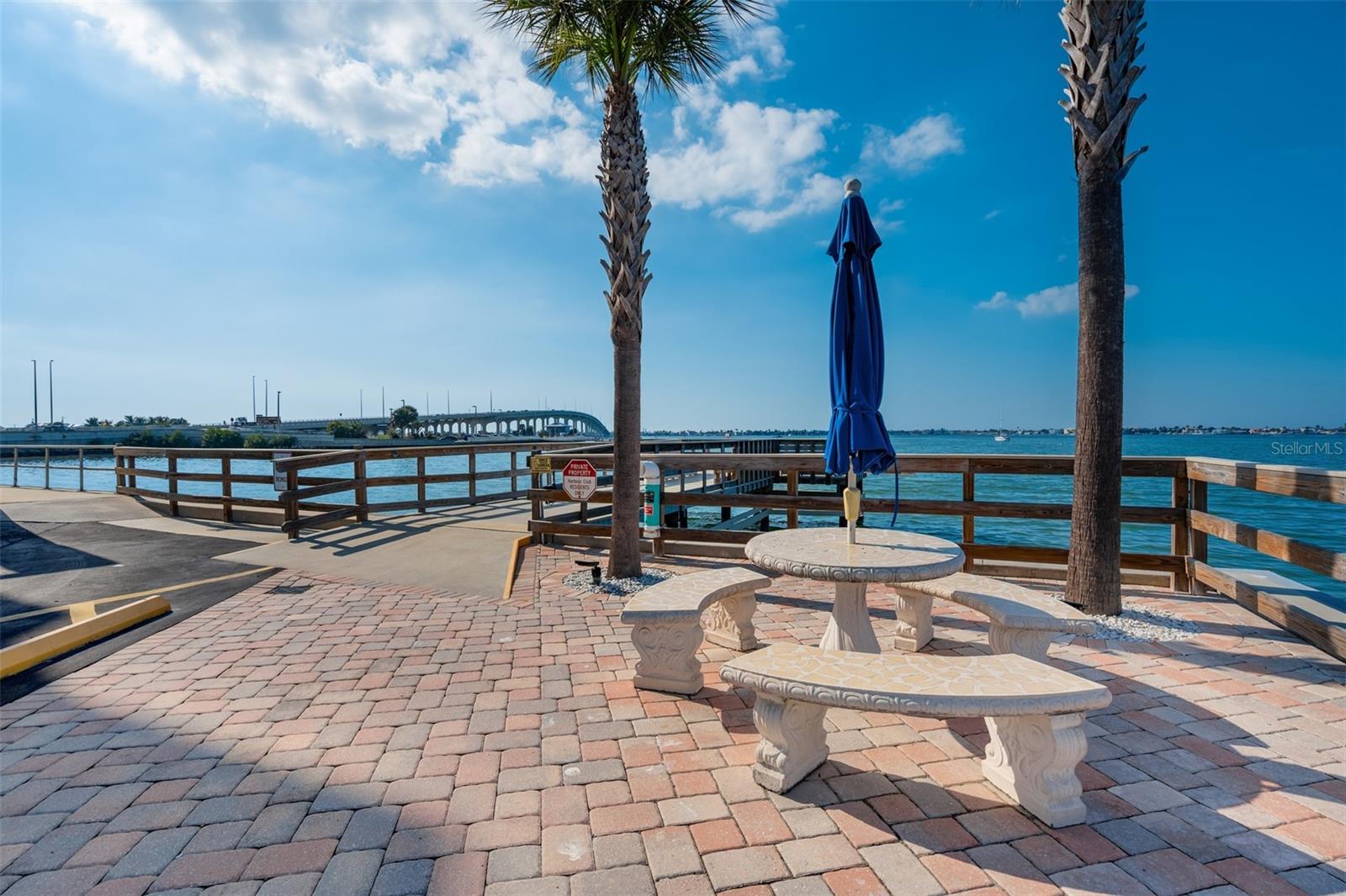 HARBOUR CLUB CONDO 3 - Residential