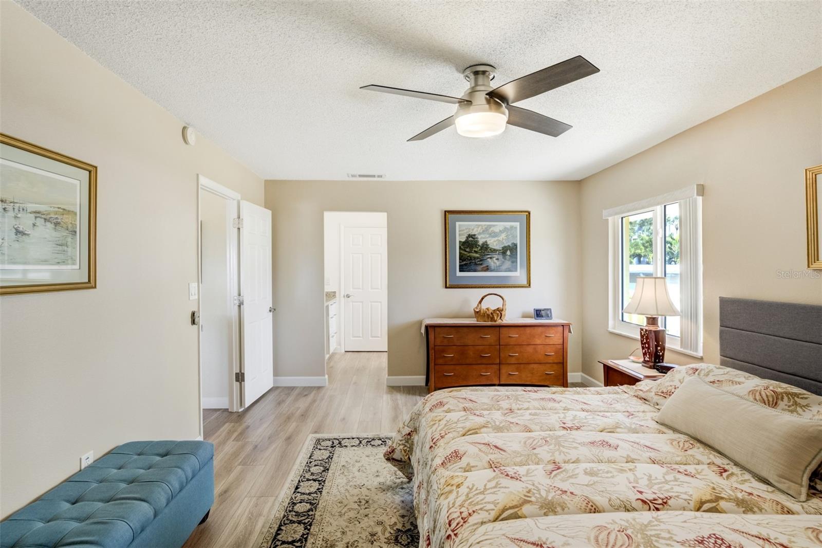 HARBOUR CLUB CONDO 3 - Residential