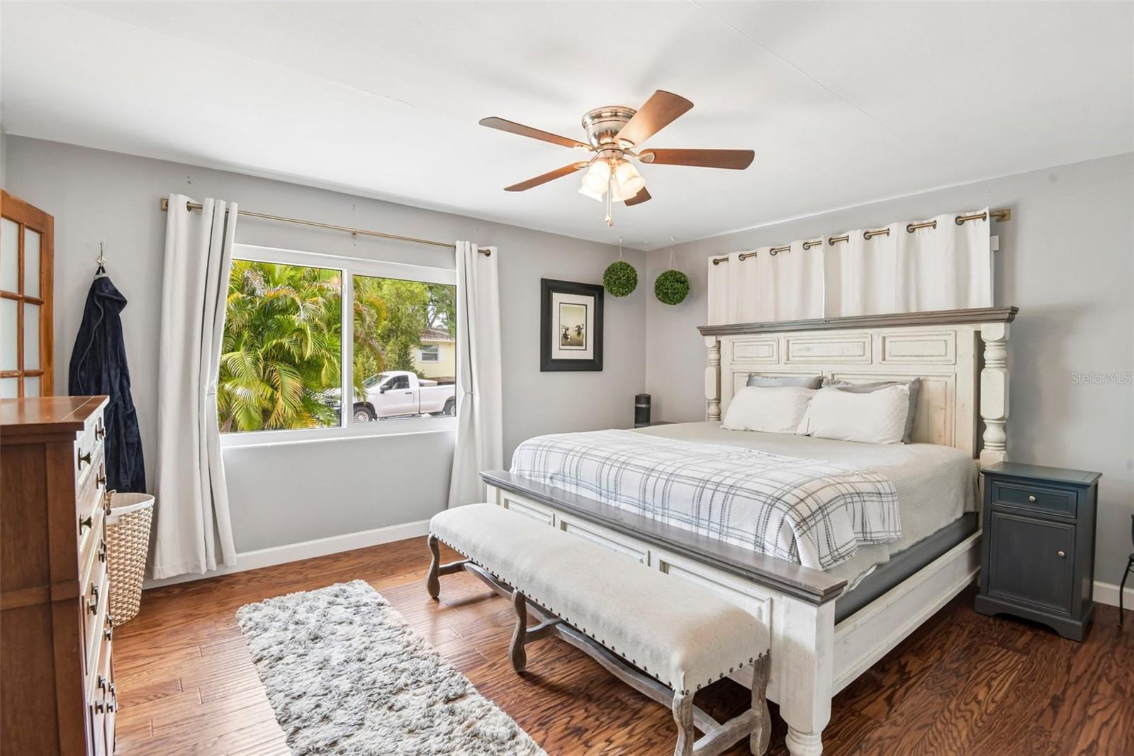DUNEDIN LAKEWOOD ESTATES 2ND ADD - Residential